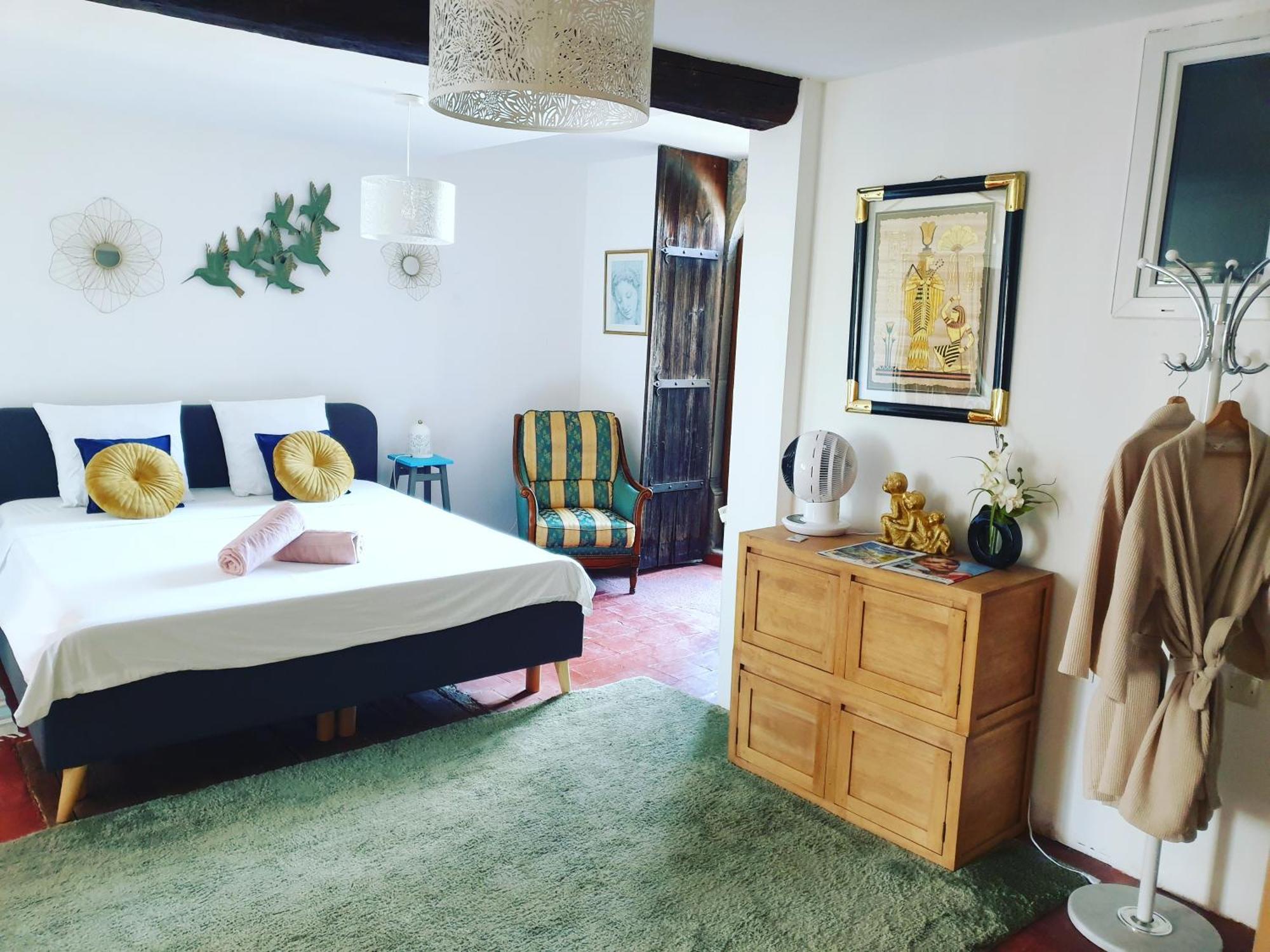Les 2 Droles D'Oiseaux Bed & Breakfast Luc-sur-Orbieu Luaran gambar